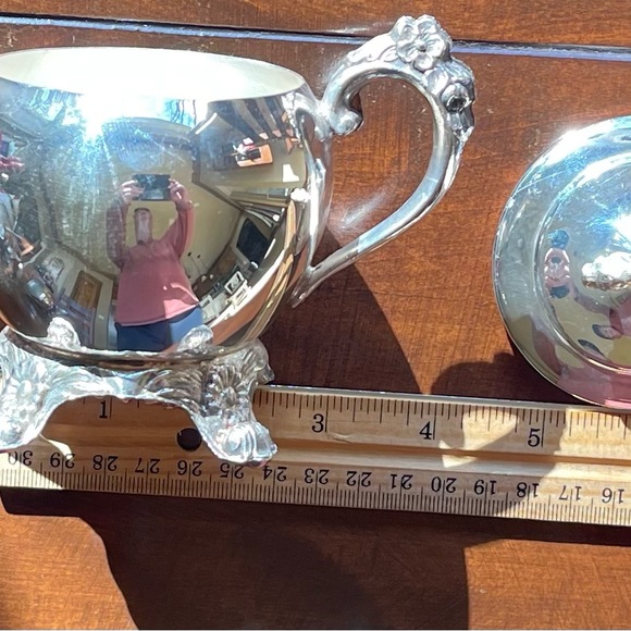 Sugar Bowl, Creamer Bowl, & Sugar Cube bowl Eton Silverplated - Picture 6 of 10